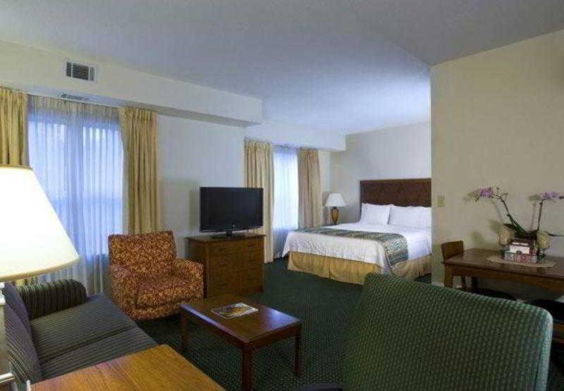 Biltmore 3*