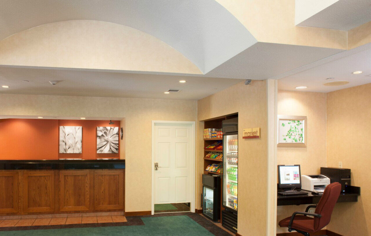 Biltmore Hotel 3*
